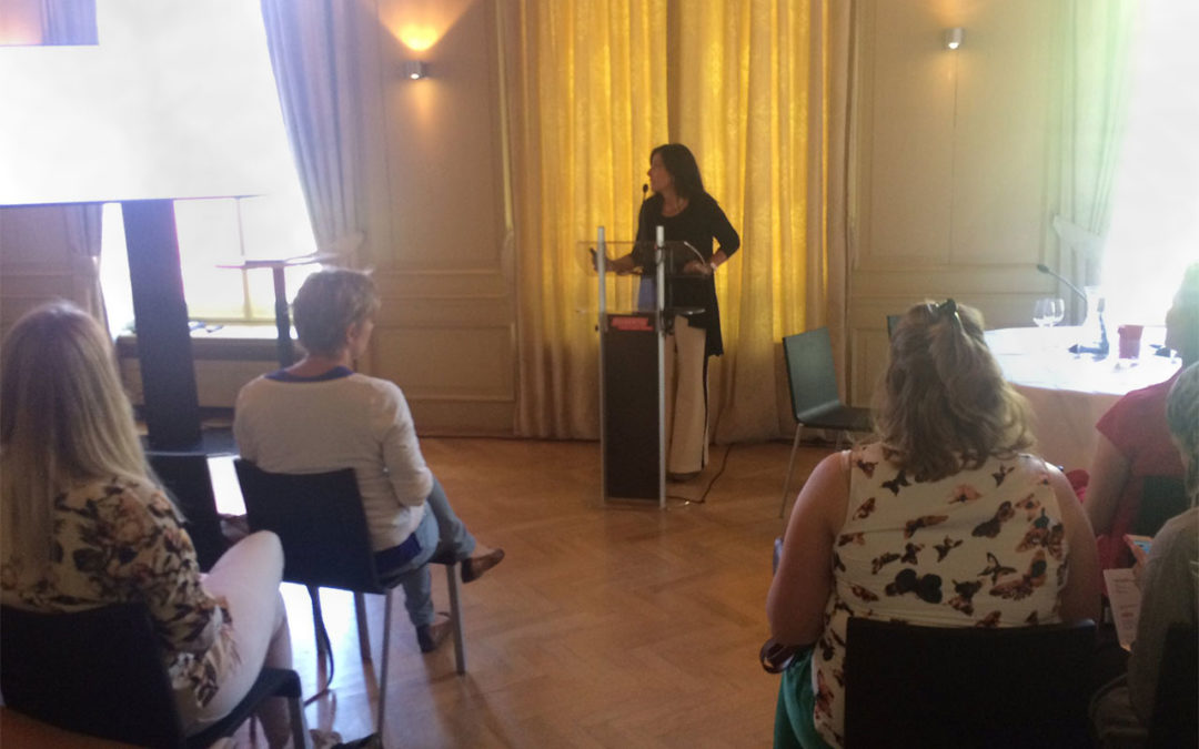 «En La Haya, explicamos cómo desde la consultoría trabajamos para mejorar las imágenes, el liderazgo y la participación política de las mujeres»
